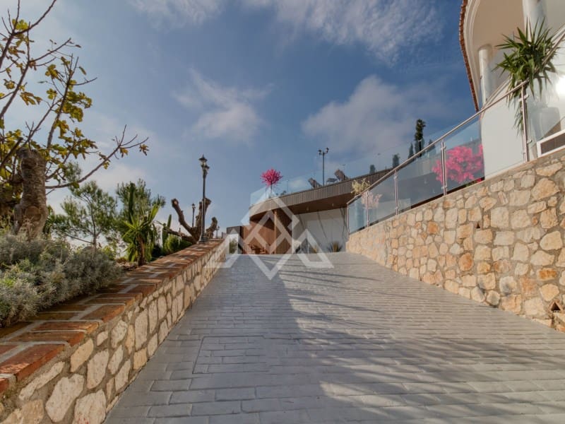 7 sypialnia Willa na sprzedaż w Mijas z garażem - 1 900 000 € (Ref: 8799788)