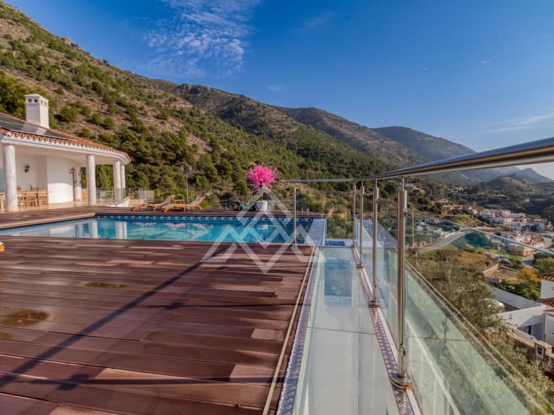 7 sypialnia Willa na sprzedaż w Mijas z garażem - 1 900 000 € (Ref: 8799788)