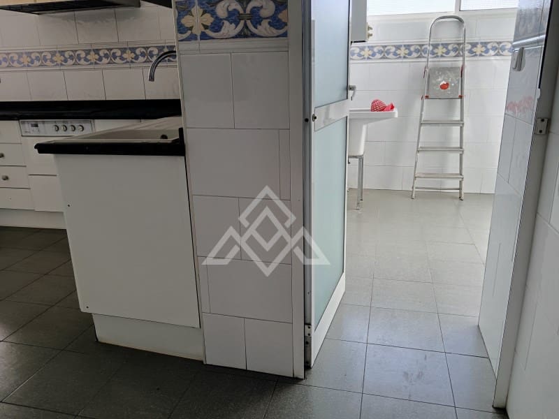 4 soveværelse Lejlighed til salg i Fuengirola med garage - € 699.000 (Ref: 8799790)