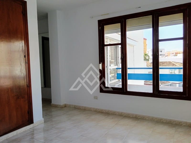 4 soveværelse Lejlighed til salg i Fuengirola med garage - € 699.000 (Ref: 8799790)