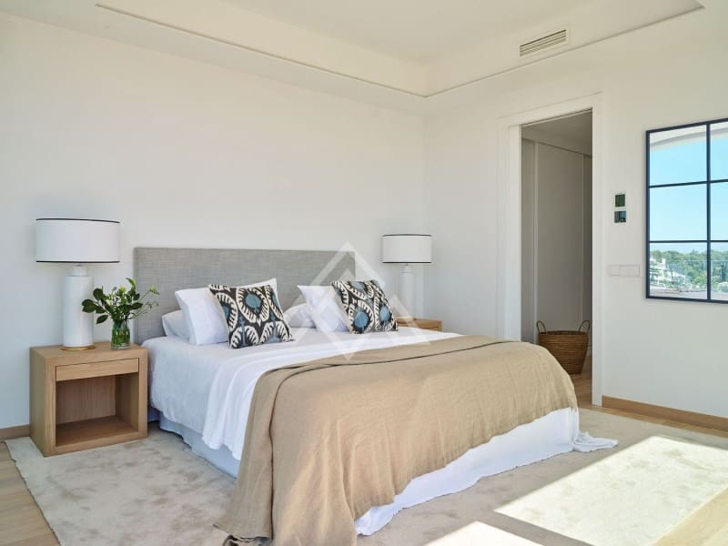 3 soveværelse Villa til salg i Marbella med swimmingpool - € 1.950.000 (Ref: 8799794)