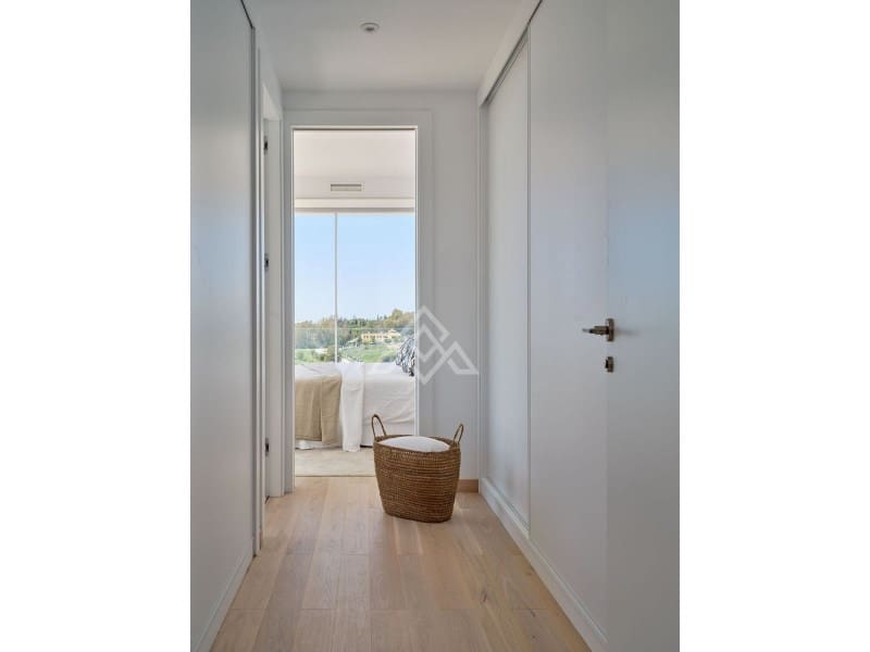 3 soveværelse Villa til salg i Marbella med swimmingpool - € 1.950.000 (Ref: 8799794)