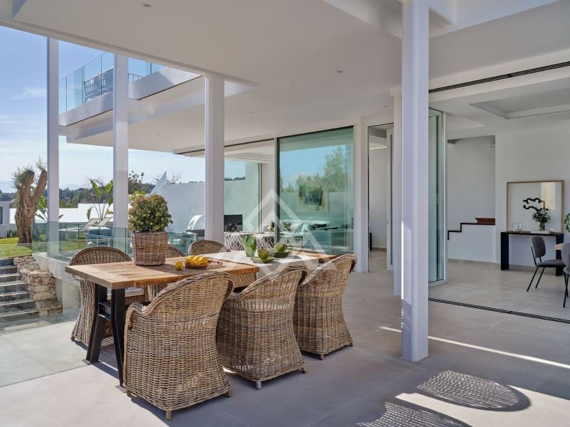 3 soveværelse Villa til salg i Marbella med swimmingpool - € 1.950.000 (Ref: 8799794)