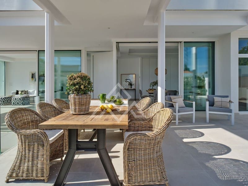 3 soveværelse Villa til salg i Marbella med swimmingpool - € 1.950.000 (Ref: 8799794)