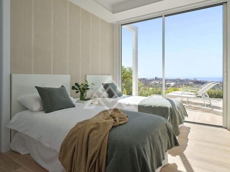 3 soveværelse Villa til salg i Marbella med swimmingpool - € 1.950.000 (Ref: 8799794)