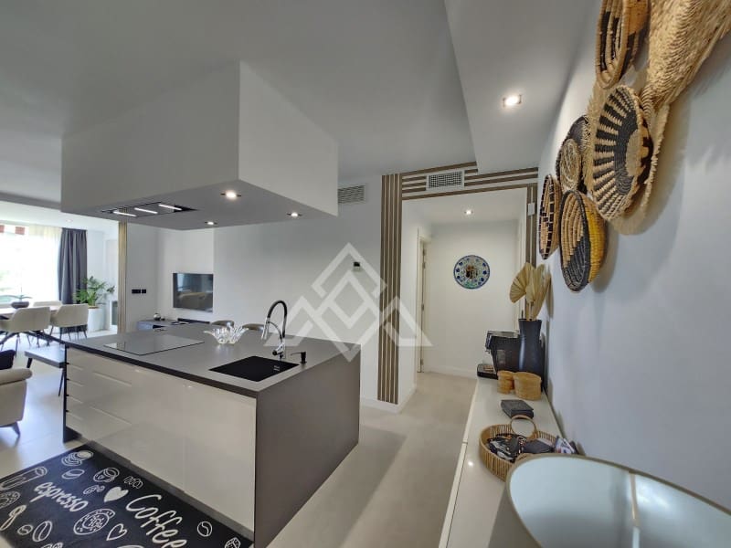 3 sypialnia Apartament na sprzedaż w Riviera del Sol z basenem garażem - 595 000 € (Ref: 8799797)