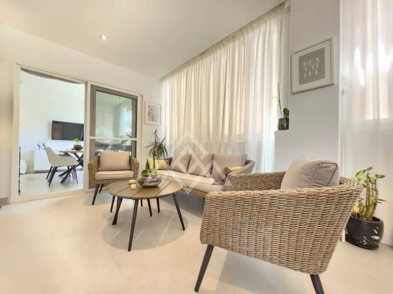 3 sypialnia Apartament na sprzedaż w Riviera del Sol z basenem garażem - 595 000 € (Ref: 8799797)