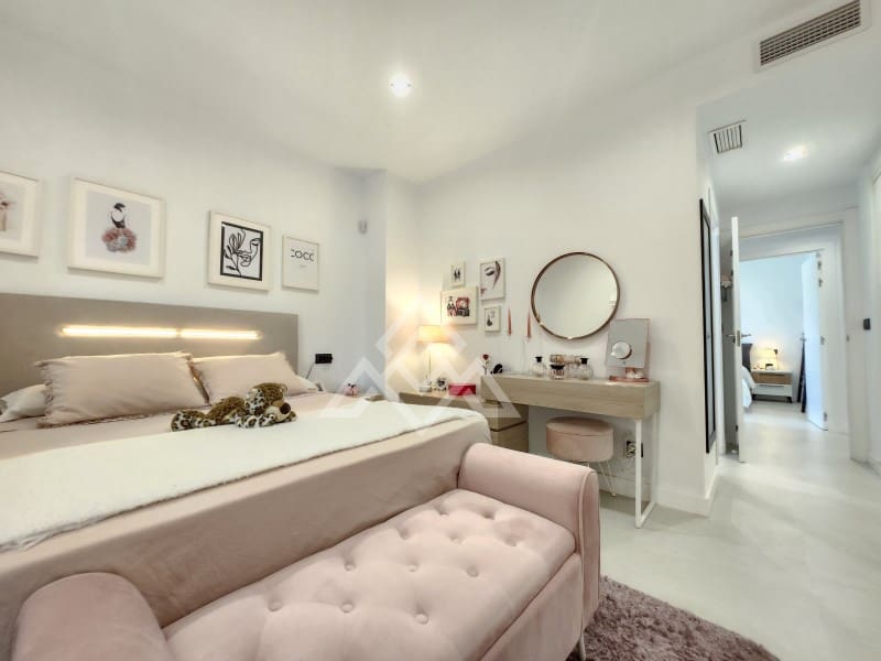 3 sypialnia Apartament na sprzedaż w Riviera del Sol z basenem garażem - 595 000 € (Ref: 8799797)