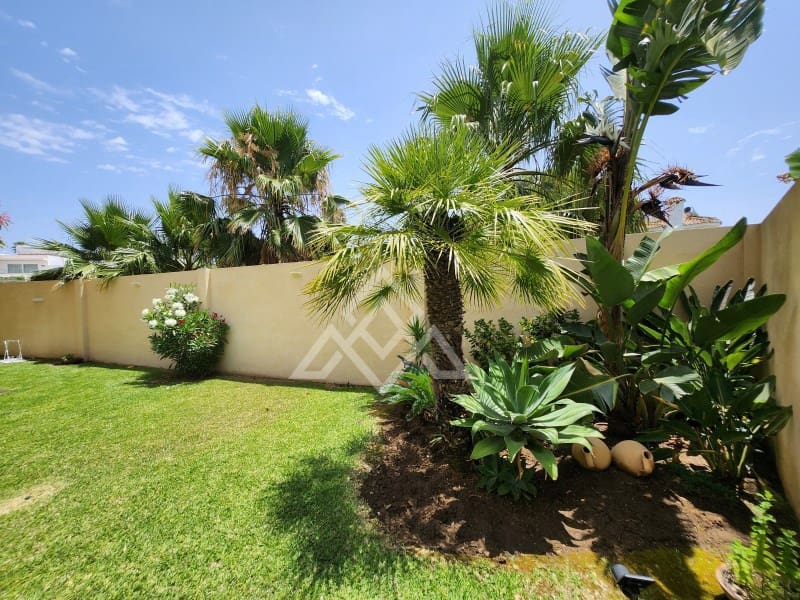 3 sypialnia Apartament na sprzedaż w Riviera del Sol z basenem garażem - 595 000 € (Ref: 8799797)