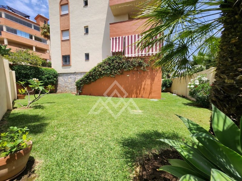 3 sypialnia Apartament na sprzedaż w Riviera del Sol z basenem garażem - 595 000 € (Ref: 8799797)