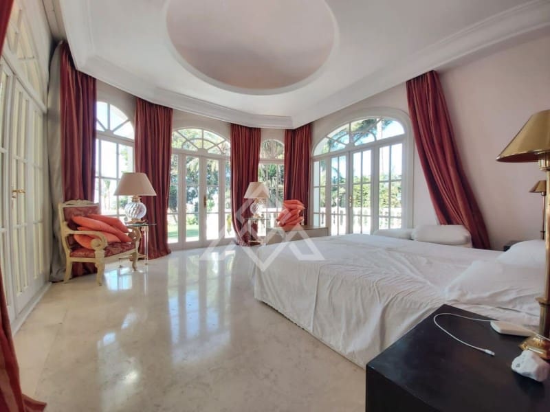 8 soveværelse Villa til salg i Benahavis med swimmingpool - € 7.950.000 (Ref: 8799798)