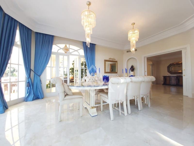 8 soveværelse Villa til salg i Benahavis med swimmingpool - € 7.950.000 (Ref: 8799798)