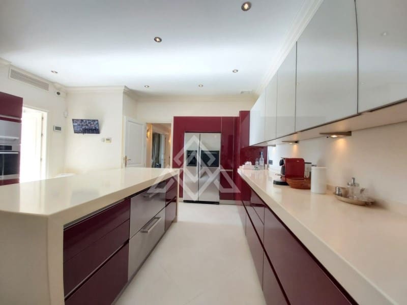 8 soveværelse Villa til salg i Benahavis med swimmingpool - € 7.950.000 (Ref: 8799798)