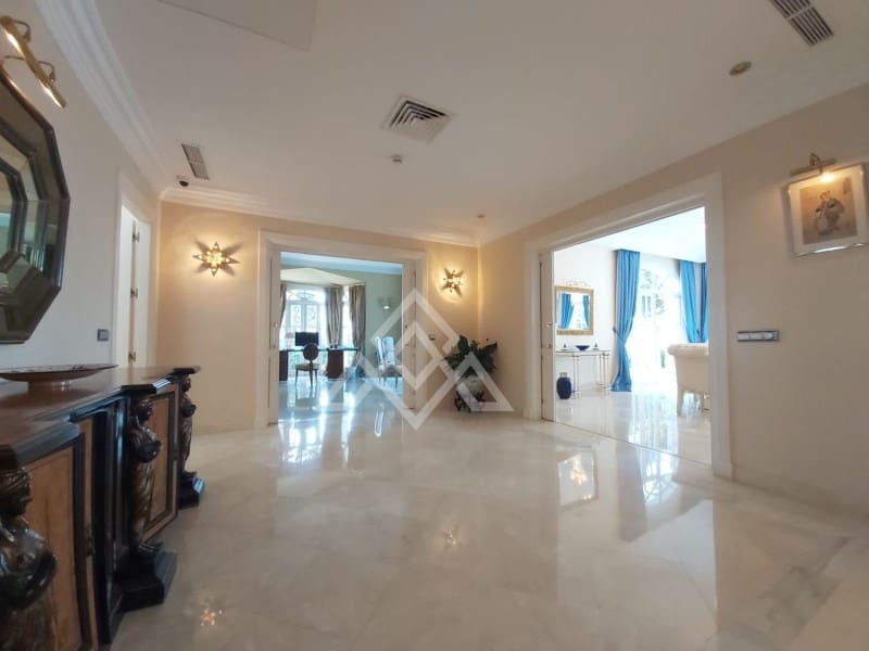 8 soveværelse Villa til salg i Benahavis med swimmingpool - € 7.950.000 (Ref: 8799798)