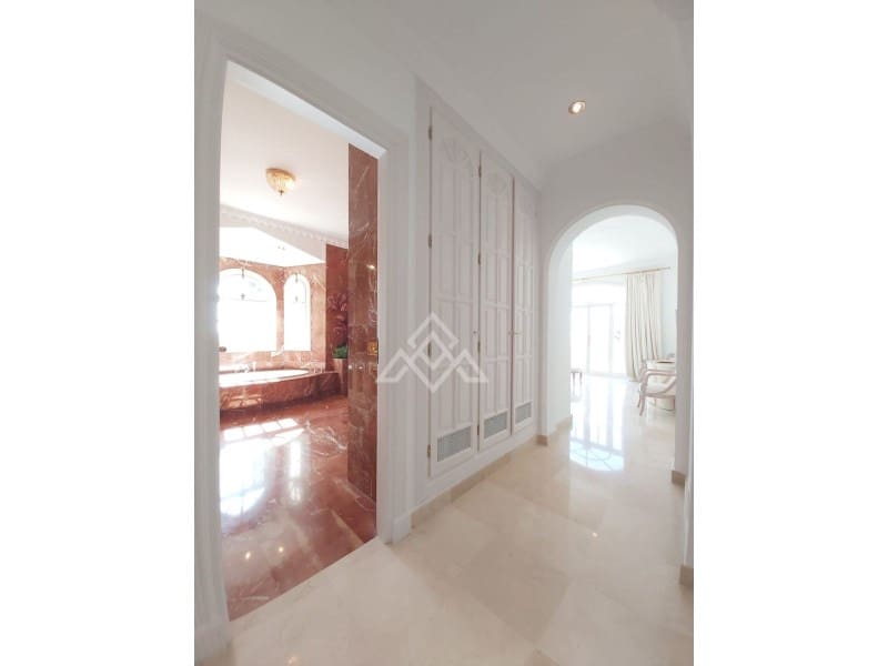 8 soveværelse Villa til salg i Benahavis med swimmingpool - € 7.950.000 (Ref: 8799798)