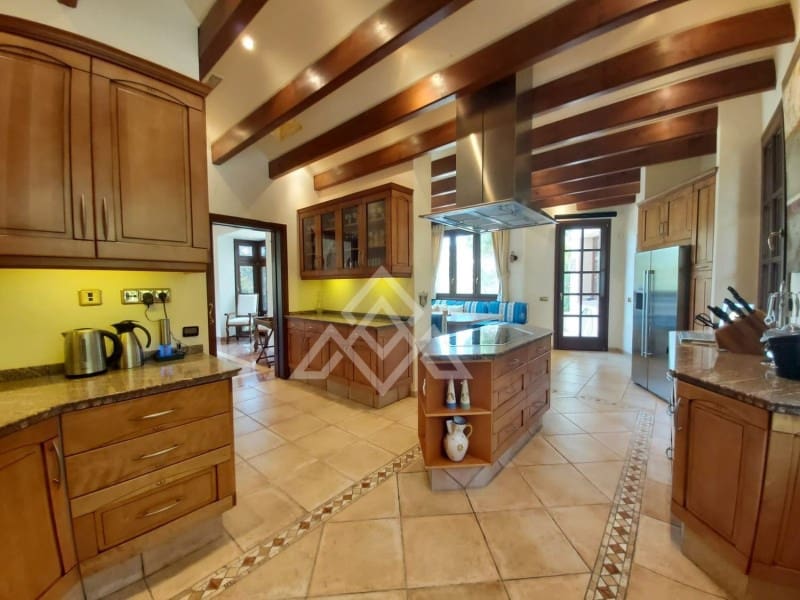 8 soveværelse Villa til salg i La Zagaleta med swimmingpool garage - € 5.850.000 (Ref: 8799799)