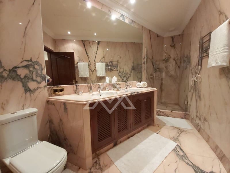 8 soveværelse Villa til salg i La Zagaleta med swimmingpool garage - € 5.850.000 (Ref: 8799799)