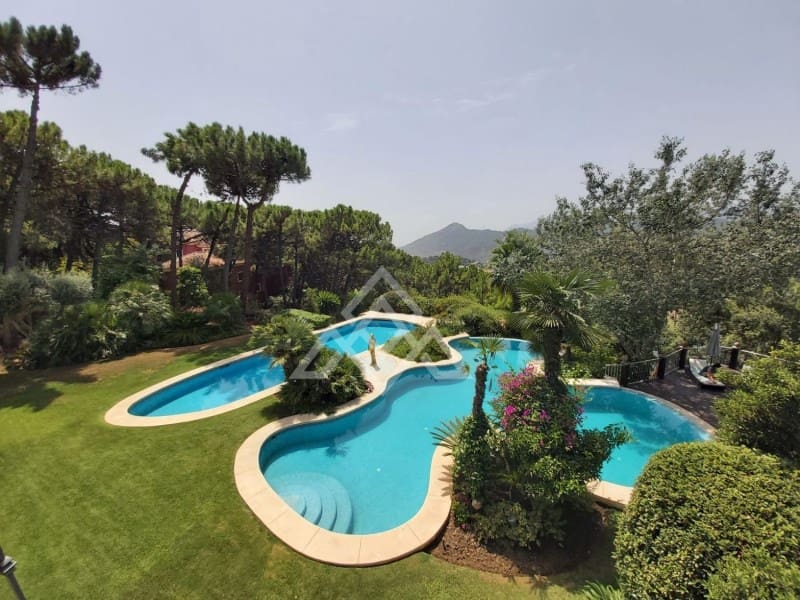 8 soveværelse Villa til salg i La Zagaleta med swimmingpool garage - € 5.850.000 (Ref: 8799799)