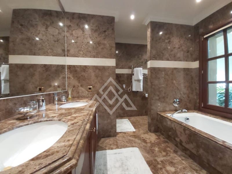 8 soveværelse Villa til salg i La Zagaleta med swimmingpool garage - € 5.850.000 (Ref: 8799799)