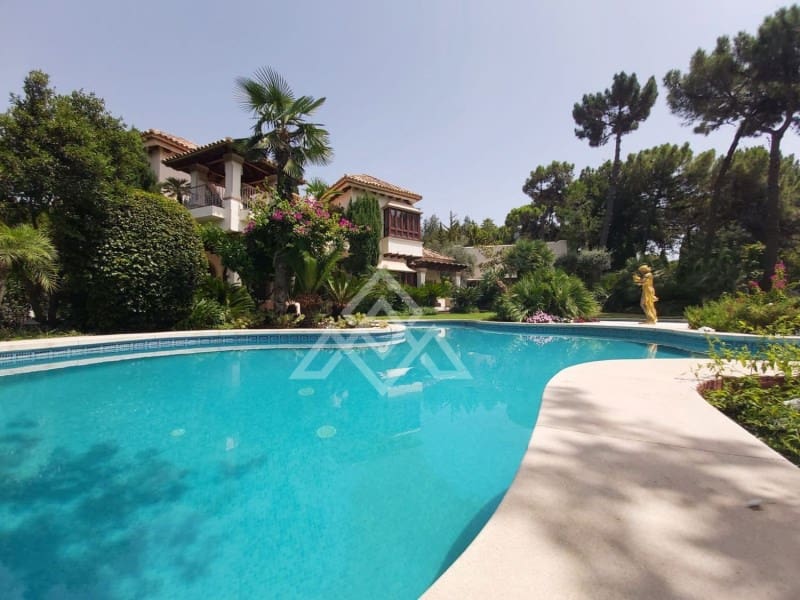 8 soveværelse Villa til salg i La Zagaleta med swimmingpool garage - € 5.850.000 (Ref: 8799799)