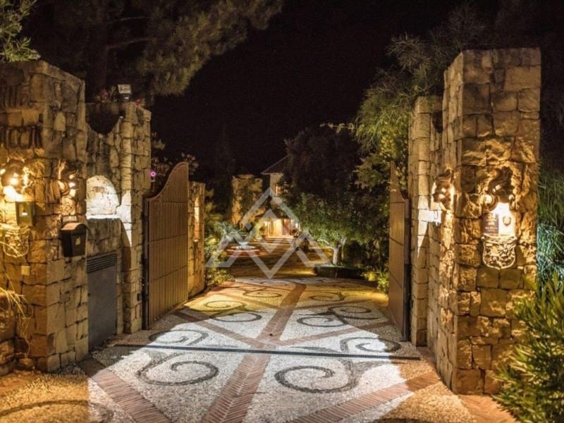 8 soveværelse Villa til salg i La Zagaleta med swimmingpool garage - € 5.850.000 (Ref: 8799799)