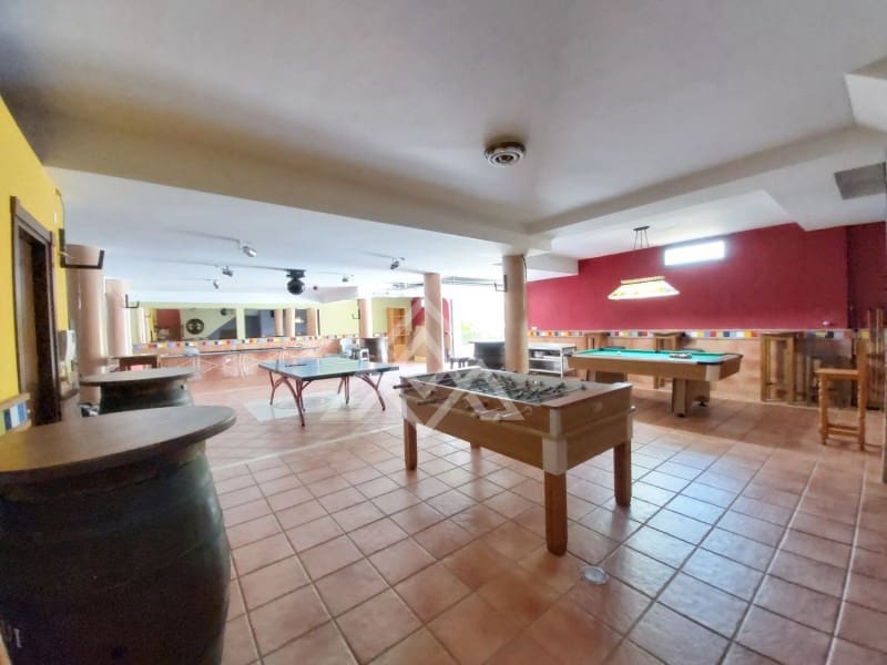 6 soverom Villa til salgs i Estepona med svømmebasseng - € 2 150 000 (Ref: 8799801)