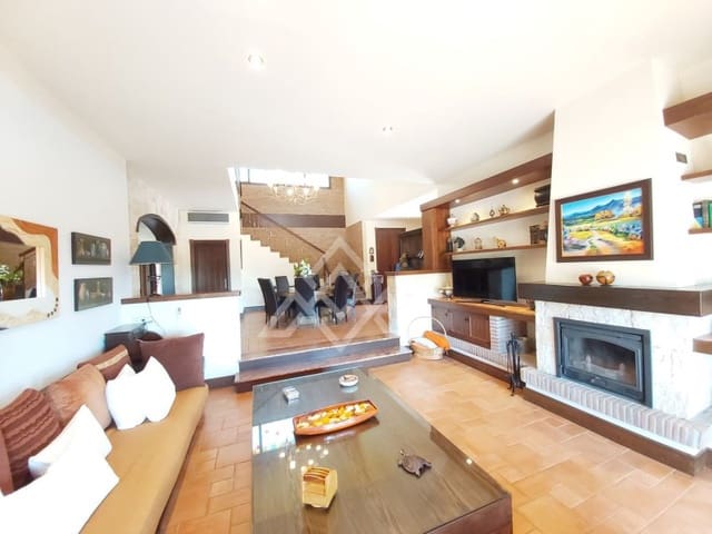 6 makuuhuone Huvila myytävänä paikassa Valle Romano Golf, Estepona mukana uima-altaan - 2 150 000 € (Ref: 8799801)