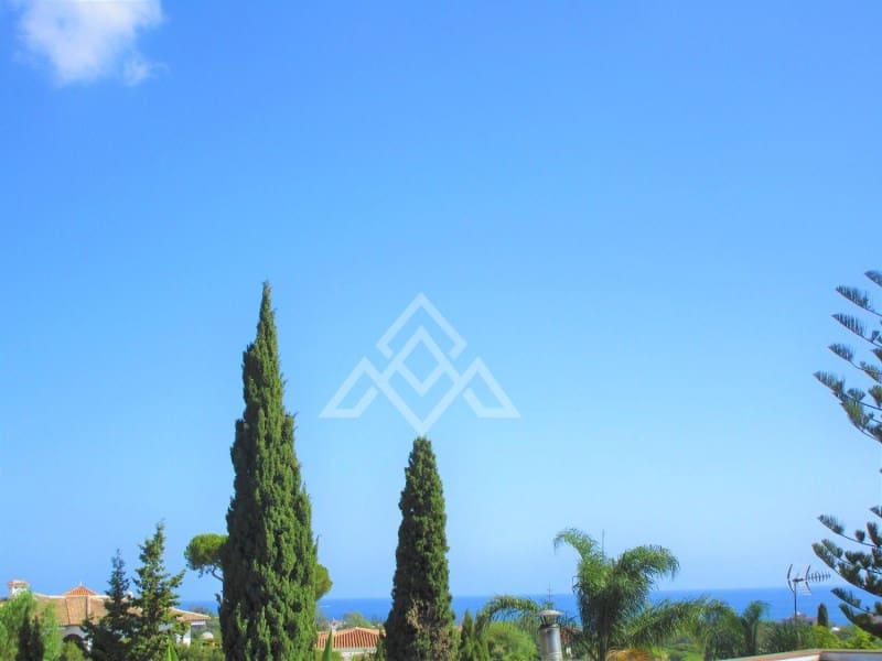 4 sypialnia Willa na sprzedaż w Marbella z basenem - 1 695 000 € (Ref: 8799803)