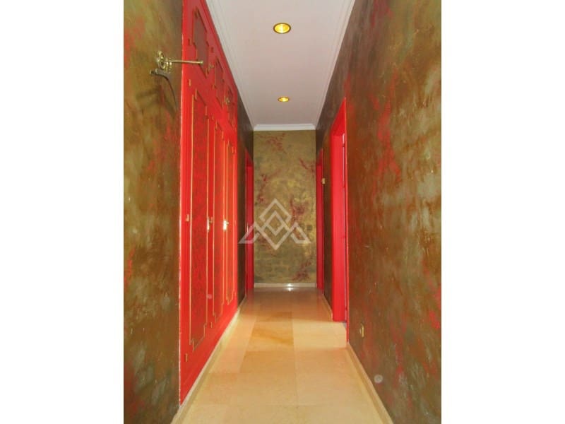 4 sypialnia Willa na sprzedaż w Marbella z basenem - 1 695 000 € (Ref: 8799803)