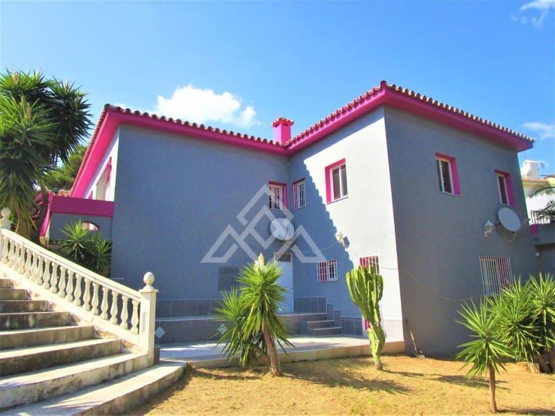 4 sypialnia Willa na sprzedaż w Marbella z basenem - 1 695 000 € (Ref: 8799803)