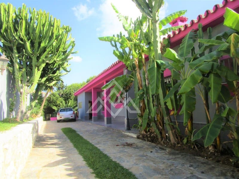 4 sypialnia Willa na sprzedaż w Marbella z basenem - 1 695 000 € (Ref: 8799803)