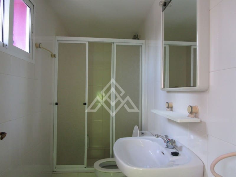 4 sypialnia Willa na sprzedaż w Marbella z basenem - 1 695 000 € (Ref: 8799803)