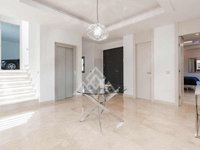 5 chambre Villa/Maison à vendre à Benahavis avec piscine - 3 680 000 € (Ref: 8799808)