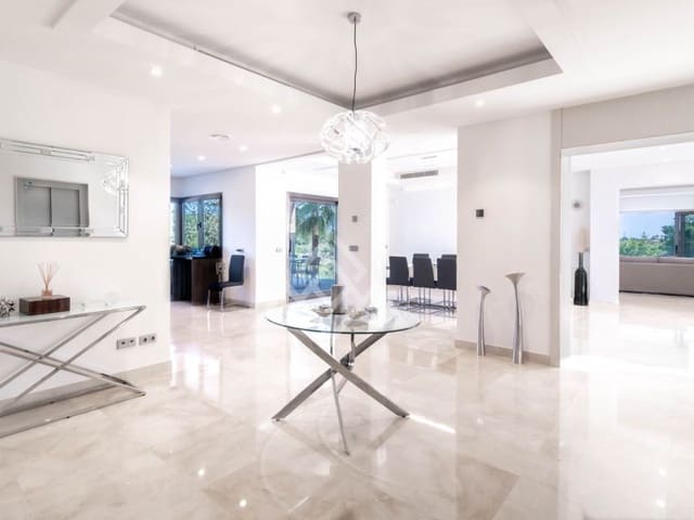 5 sypialnia Willa na sprzedaż w El Paraíso, Benahavís z basenem - 3 680 000 € (Ref: 8799808)