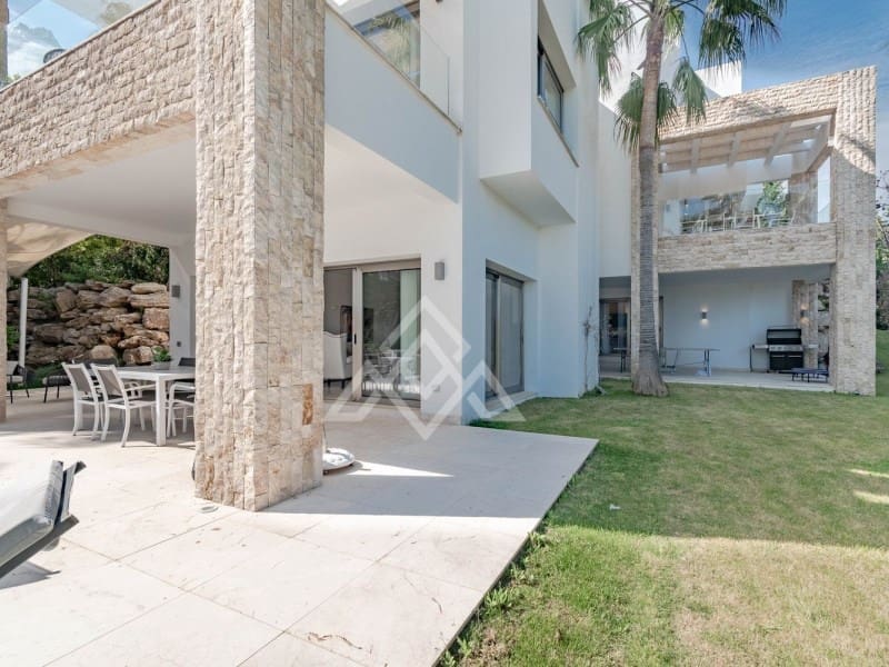 5 chambre Villa/Maison à vendre à Benahavis avec piscine - 3 680 000 € (Ref: 8799808)