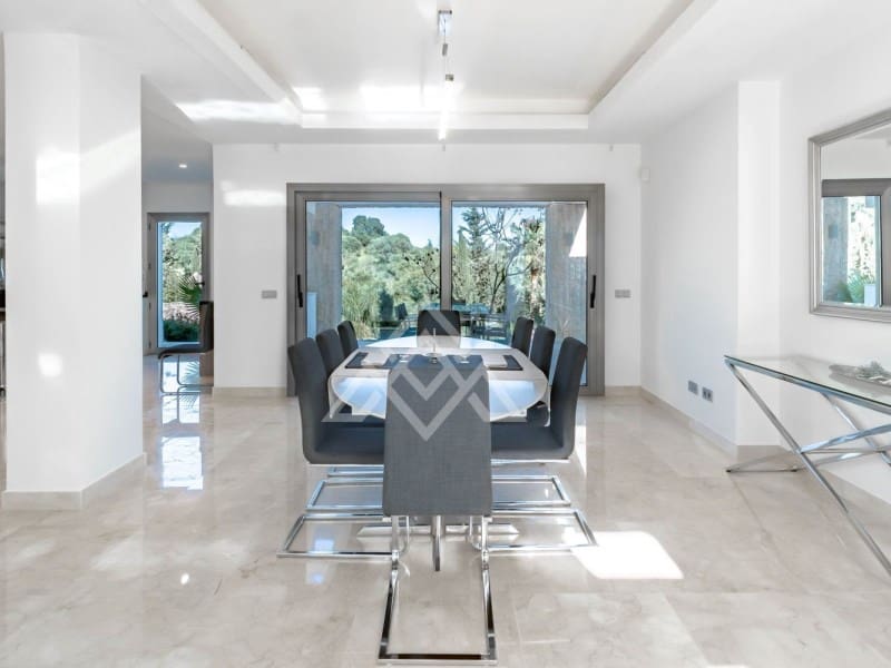 5 chambre Villa/Maison à vendre à Benahavis avec piscine - 3 680 000 € (Ref: 8799808)