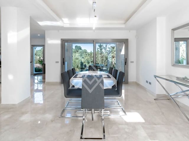 5 sypialnia Willa na sprzedaż w El Paraíso, Benahavís z basenem - 3 680 000 € (Ref: 8799808)