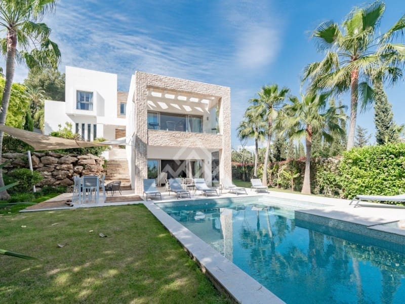 5 chambre Villa/Maison à vendre à Benahavis avec piscine - 3 680 000 € (Ref: 8799808)