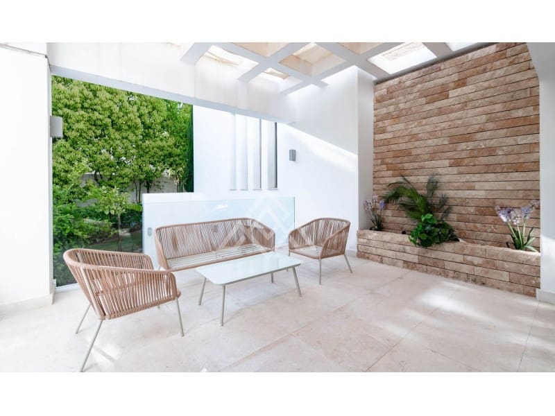 5 chambre Villa/Maison à vendre à Benahavis avec piscine - 3 680 000 € (Ref: 8799808)