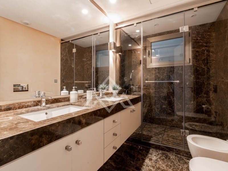 5 chambre Villa/Maison à vendre à Benahavis avec piscine - 3 680 000 € (Ref: 8799808)