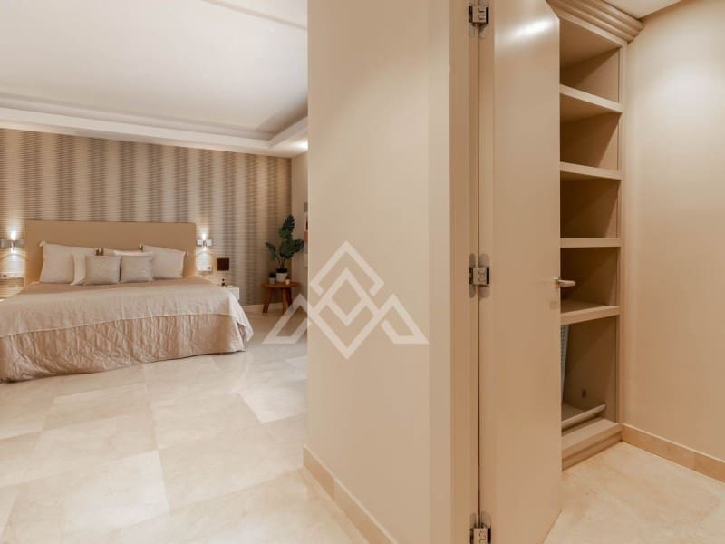 5 chambre Villa/Maison à vendre à Benahavis avec piscine - 3 680 000 € (Ref: 8799808)