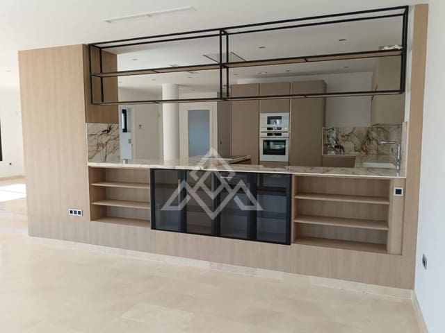 4 soveværelse Villa til salg i Torremuelle, Benalmádena med swimmingpool - € 1.550.000 (Ref: 8799815)