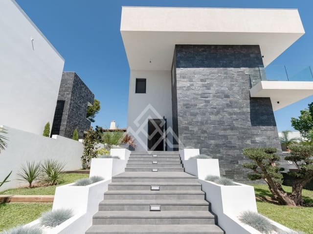 6 sypialnia Willa na sprzedaż w Marbesa, Marbella z basenem - 3 700 000 € (Ref: 8799819)