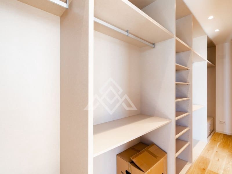 6 soveværelse Villa til salg i Marbesa med swimmingpool - € 3.700.000 (Ref: 8799819)