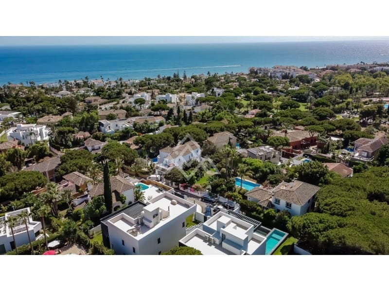 6 soveværelse Villa til salg i Marbesa med swimmingpool - € 3.700.000 (Ref: 8799819)