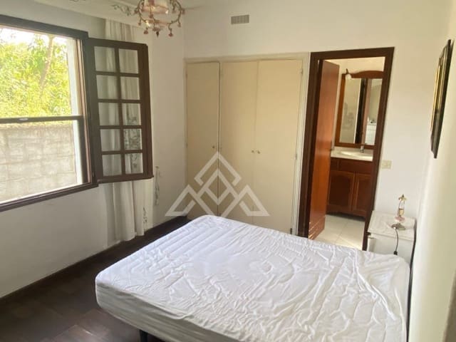 5 quarto Quinta/Casa Rural para venda em El Velerín, Estepona com piscina - 725 000 € (Ref: 8799823)