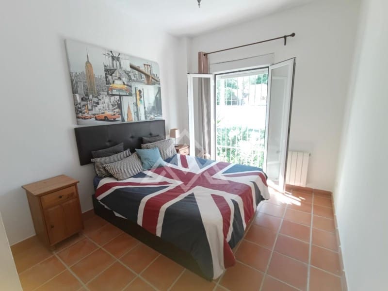 5 slaapkamer Villa te koop in Sotogrande met zwembad - € 980.000 (Ref: 8799825)