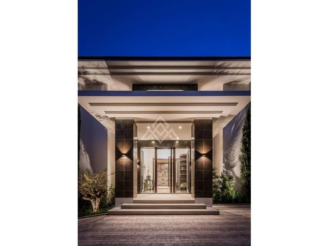 9 soveværelse Villa til salg i Los Arqueros - Puerto del Almendro, Benahavís med swimmingpool - € 8.900.000 (Ref: 8799830)