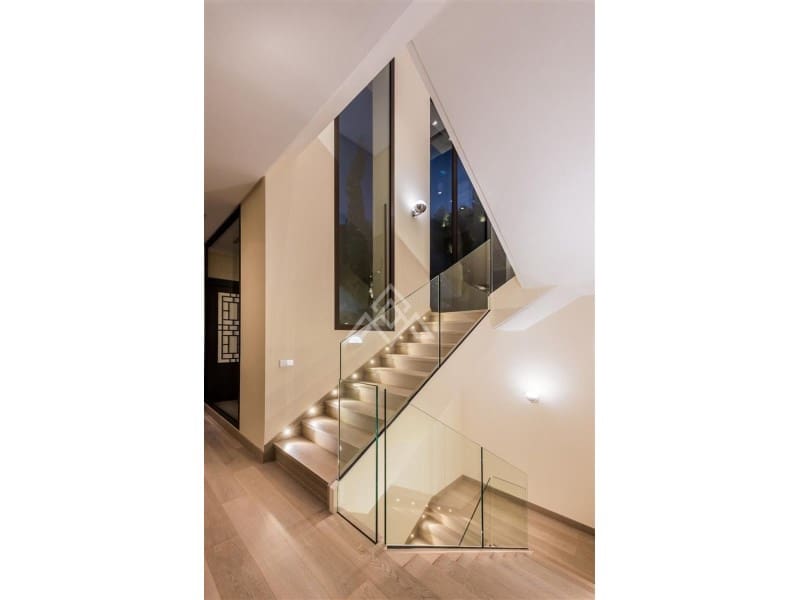 9 makuuhuone Huvila myytävänä paikassa Benahavis mukana uima-altaan - 8 900 000 € (Ref: 8799830)