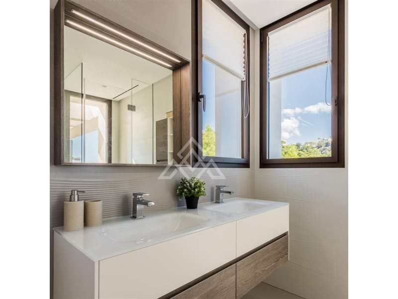 9 makuuhuone Huvila myytävänä paikassa Benahavis mukana uima-altaan - 8 900 000 € (Ref: 8799830)